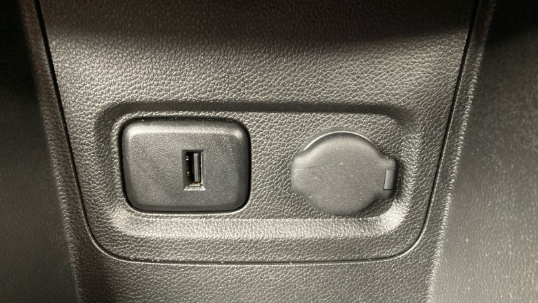 Vauxhall Viva 1.0 SE 5dr [A/C] Petrol Hatchback